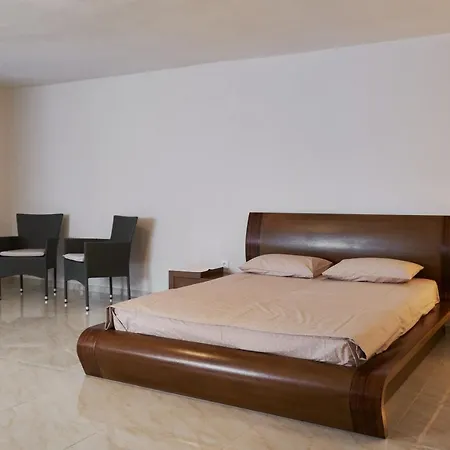 Village Apartament *